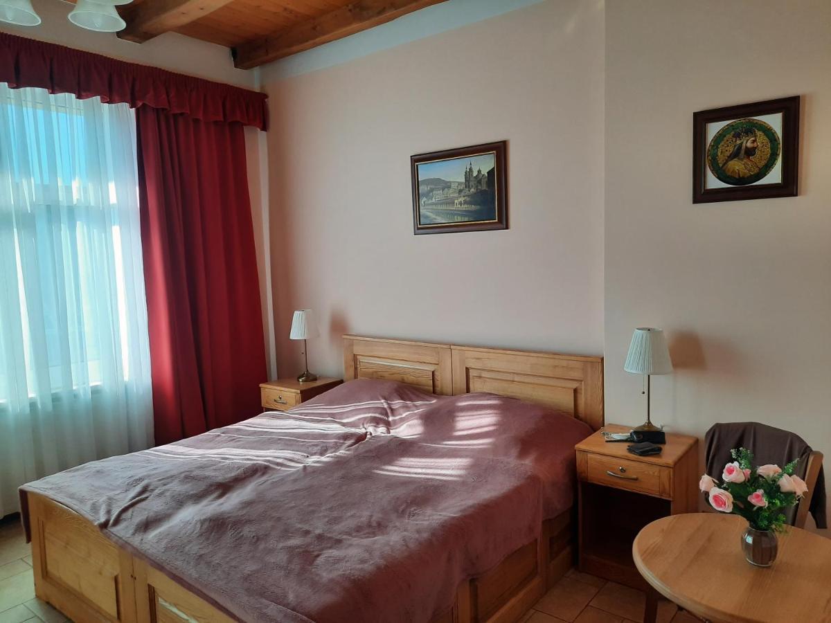 Appartment Centrum カルロヴィ・ヴァリ エクステリア 写真