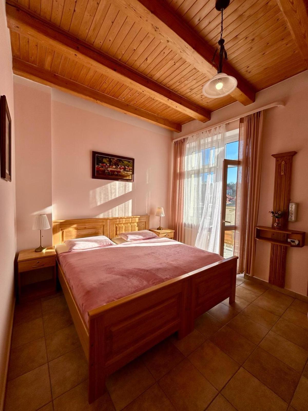 Appartment Centrum カルロヴィ・ヴァリ エクステリア 写真