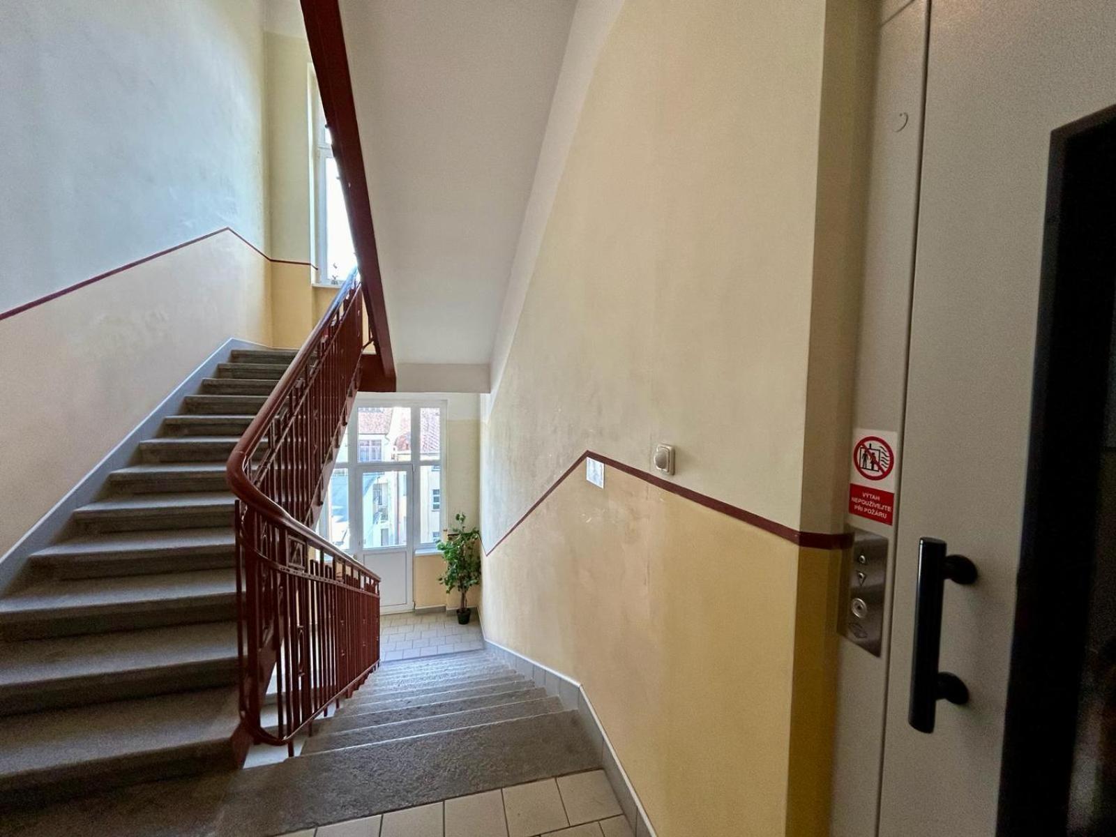 Appartment Centrum カルロヴィ・ヴァリ 部屋 写真